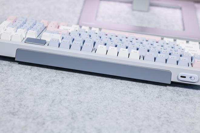 机械键盘评测：线性手感与静音输入的结合新葡京雷柏V700DIY-98无线三模(图3)