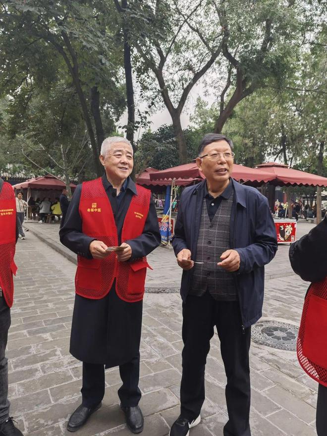 患者竟说：现在的我比生病前还硬朗！新葡京网上赌场术后喝中药五
